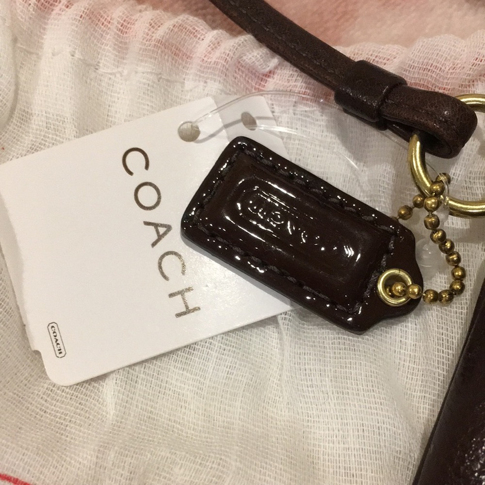 Coach Est 1941 Clutch Mini Handbag NWT keychain Chocolate Brown Leather Zip - Picture 3 of 16
